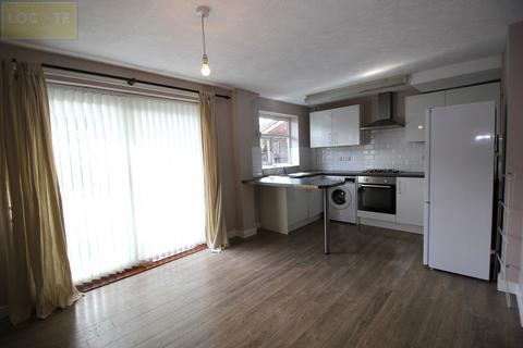 3 bedroom semi-detached house for sale, Iona Way, Davyhulme