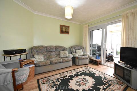 1 bedroom semi-detached bungalow for sale, Southcroft Road, Gosport