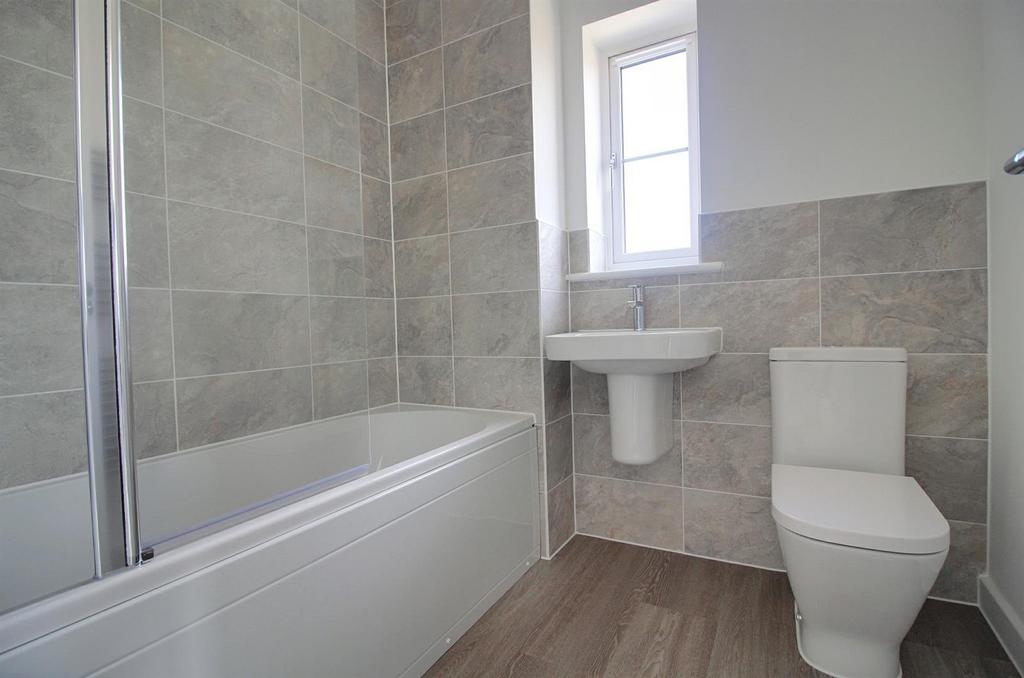 AD0305 Bathroom.jpg