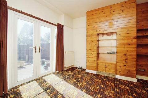 58 Barton Road, Leicester, LE3 9BB