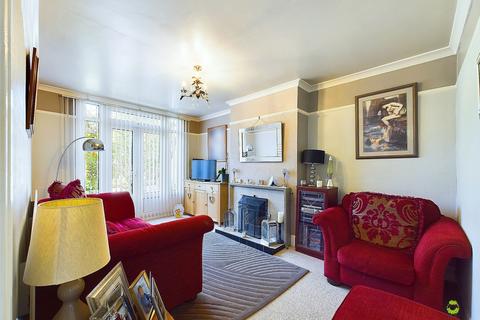 52 Collindale Avenue, Erith, DA8 1EE
