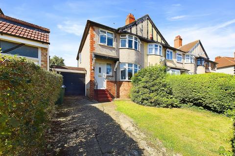 52 Collindale Avenue, Erith, DA8 1EE