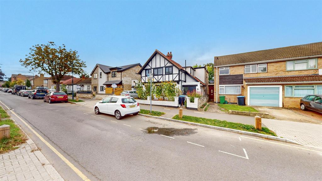 25 Eton Avenue - YGx KV8hrx BJ5a4cekgn0.jpg