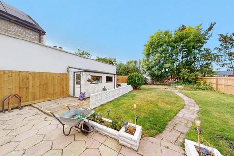 4 bedroom detached house for sale, Eton Avenue, Wembley