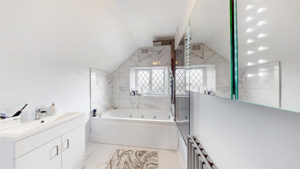 25 Eton Avenue - c Hy FOjf IZy3 Us Kiec WF2.jpg
