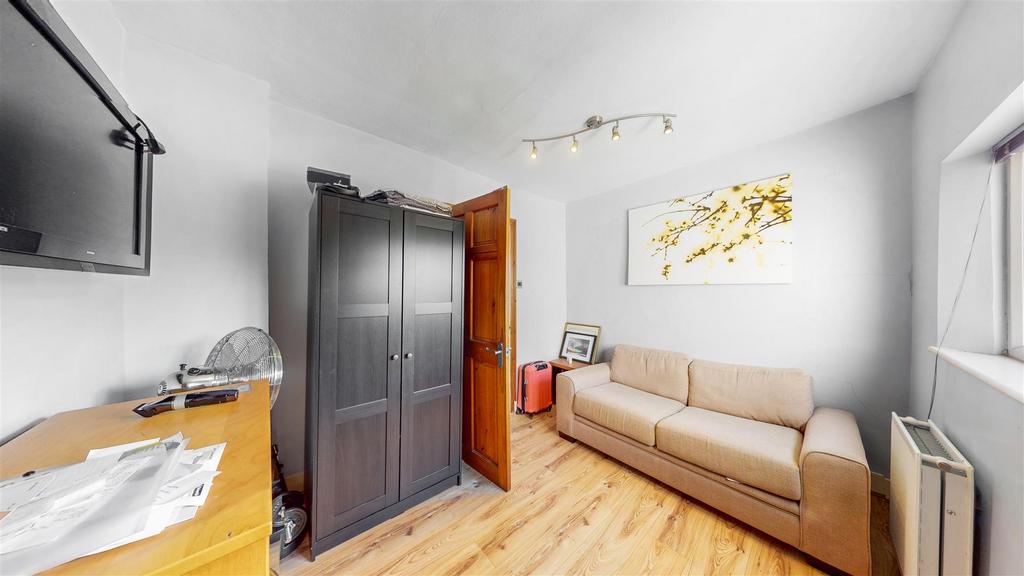 25 Eton Avenue - p Xm Uncw SMTier PYFu Vz D.jpg