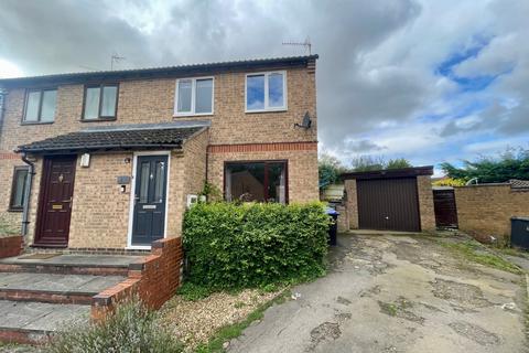 3 bedroom semi-detached house for sale, Emmanuel Close, Daventry, Northamptonshire, NN11 4TU