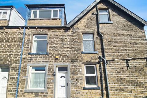 4 bedroom terraced house to rent, River Street, West Yorkshire BD21