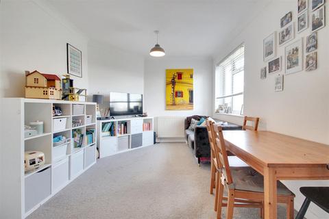 38a Limbrick Lane, Goring By Sea, Worthing, BN12 6AA