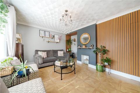 3 bedroom end of terrace house for sale, Maylands Road, Watford, Hertfordshire