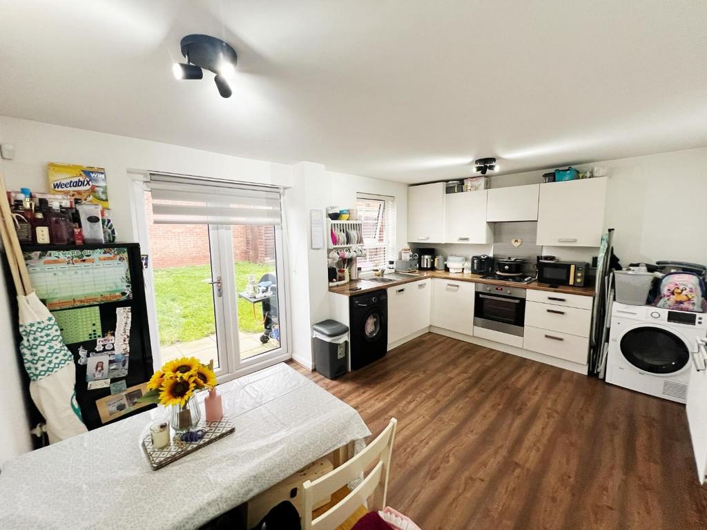 Edison Drive, Spennymoor 3 bed semidetached house for sale £155,000