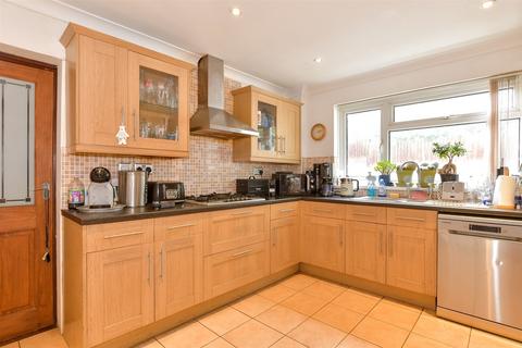 4 bedroom detached house for sale, Chalkpit Hill, Chatham, Kent