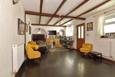 40 Chalkpit Hill, Chatham, ME4 5SU