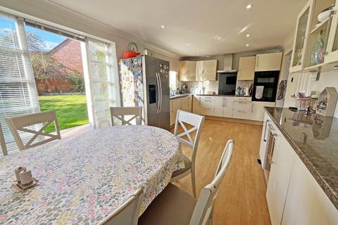 4 bedroom detached house for sale, Edenfield, Peterborough PE2