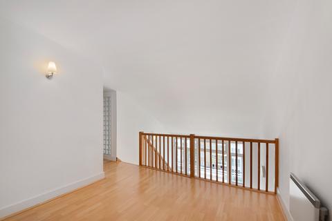 2 bedroom apartment to rent, St Davids Square, Isle Of Dogs, London E14