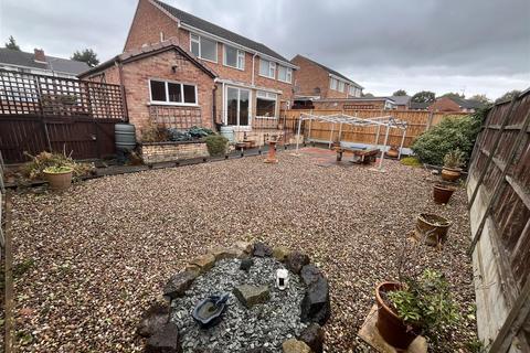 3 bedroom semi-detached house for sale, Dominion Road, Swadlincote DE11