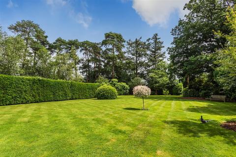 4 bedroom detached house for sale, The Common, Cranleigh, Surrey, GU6