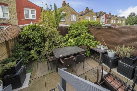 4 bedroom terraced house for sale, Gassiot Road, Tooting