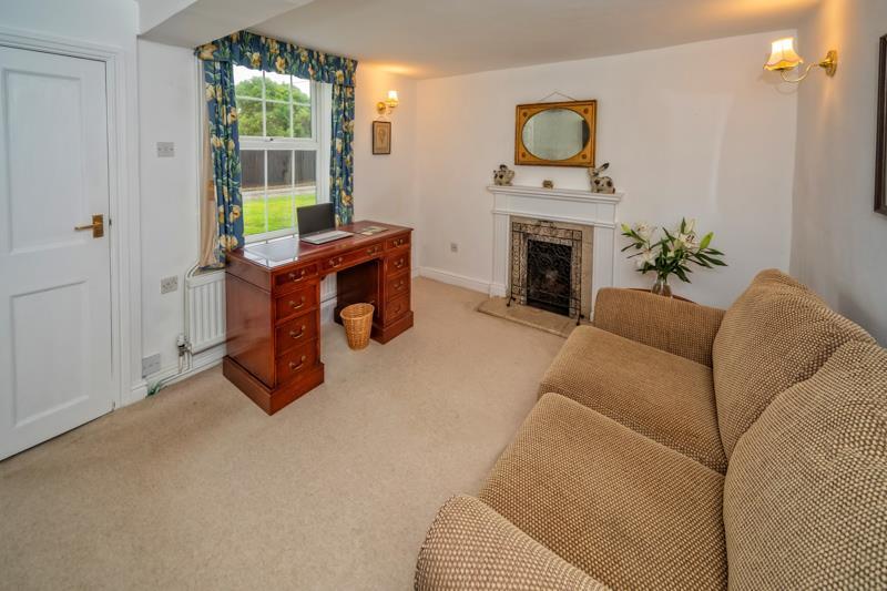Snug/sitting room