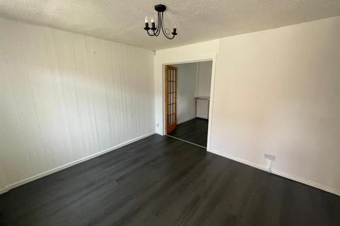 2 bedroom house to rent, The Mews, Miles Platting, Manchester