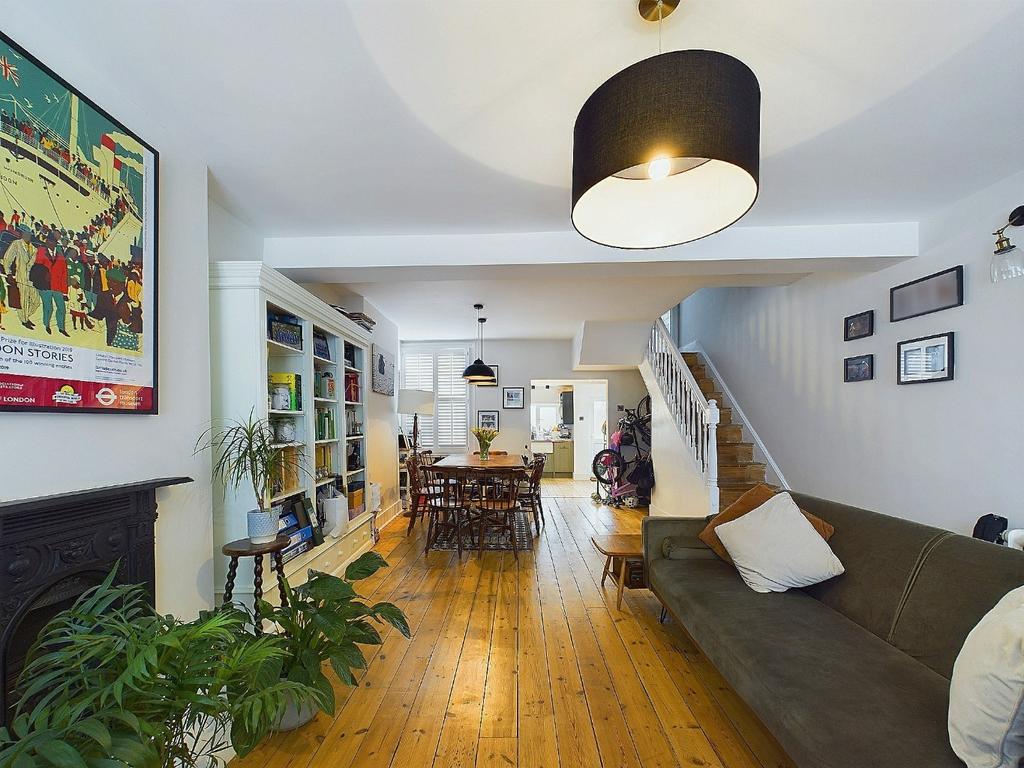 Aylesbury Road, Bromley BR2 2 bed semidetached house for sale £500,000