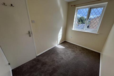 3 bedroom terraced house to rent, Radcliffe Way,  Bracknell,  RG42