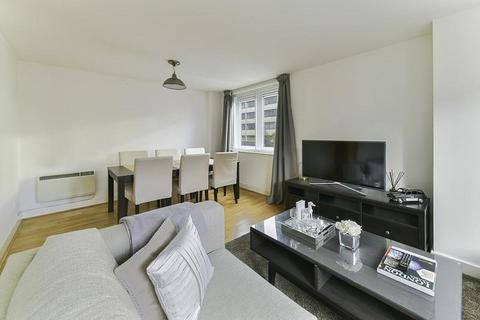 2 bedroom flat to rent, Skyline Plaza Building, Commercial Road, Aldgate, London, E1