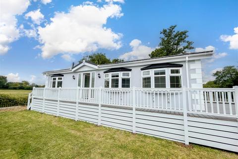 2 bedroom park home for sale, Hampstead Lane, Yalding, Maidstone, Kent