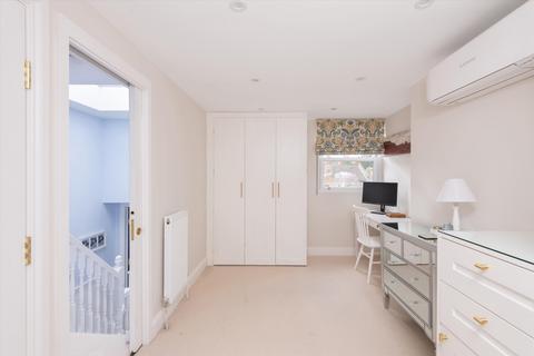6 Douglas Road, London, NW6 7RP