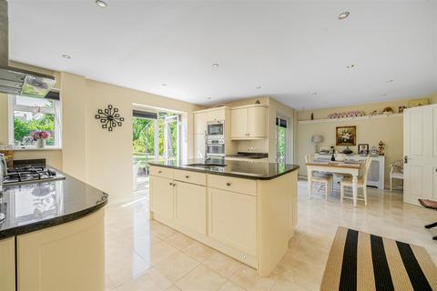 Little Birches Hooke Road, East Horsley, Leatherhead, KT24 5DX