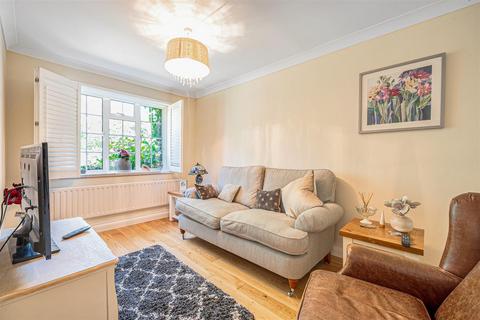Little Birches Hooke Road, East Horsley, Leatherhead, KT24 5DX