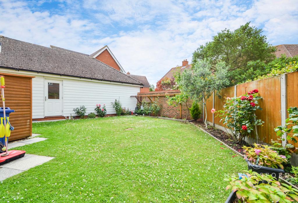 Violet Court, Sittingbourne   Rear garden