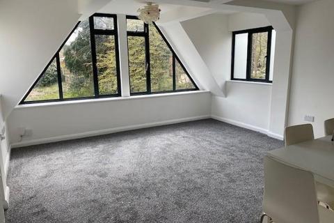 2 bedroom flat to rent, Normanton Road, South Croydon