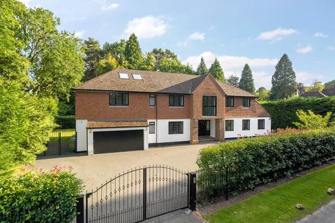 7 bedroom detached house for sale, Golf Club Road, Hook Heath, GU22