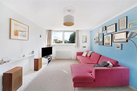 2 bedroom maisonette for sale, Kings Farm, Roberts Road, Walthamstow, London, E17