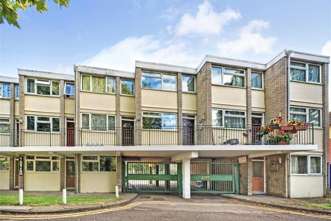 2 bedroom maisonette for sale, Kings Farm, Roberts Road, Walthamstow, London, E17