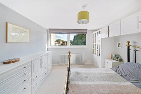 2 bedroom maisonette for sale, Kings Farm, Roberts Road, Walthamstow, London, E17