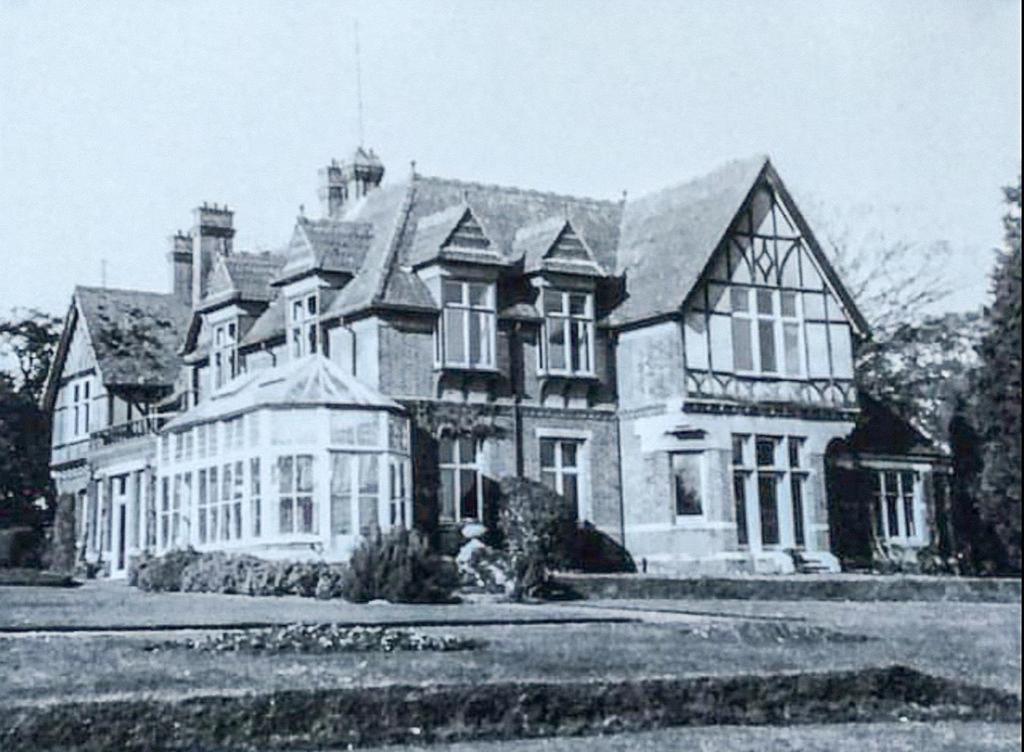 Oakfield Grange.jpg