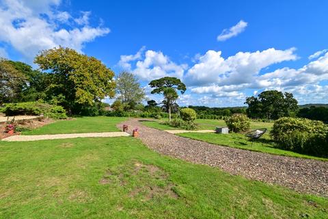 5 bedroom semi-detached house for sale, - WITH LARGE GARDEN - Station Road, Wootton Bridge, Ryde