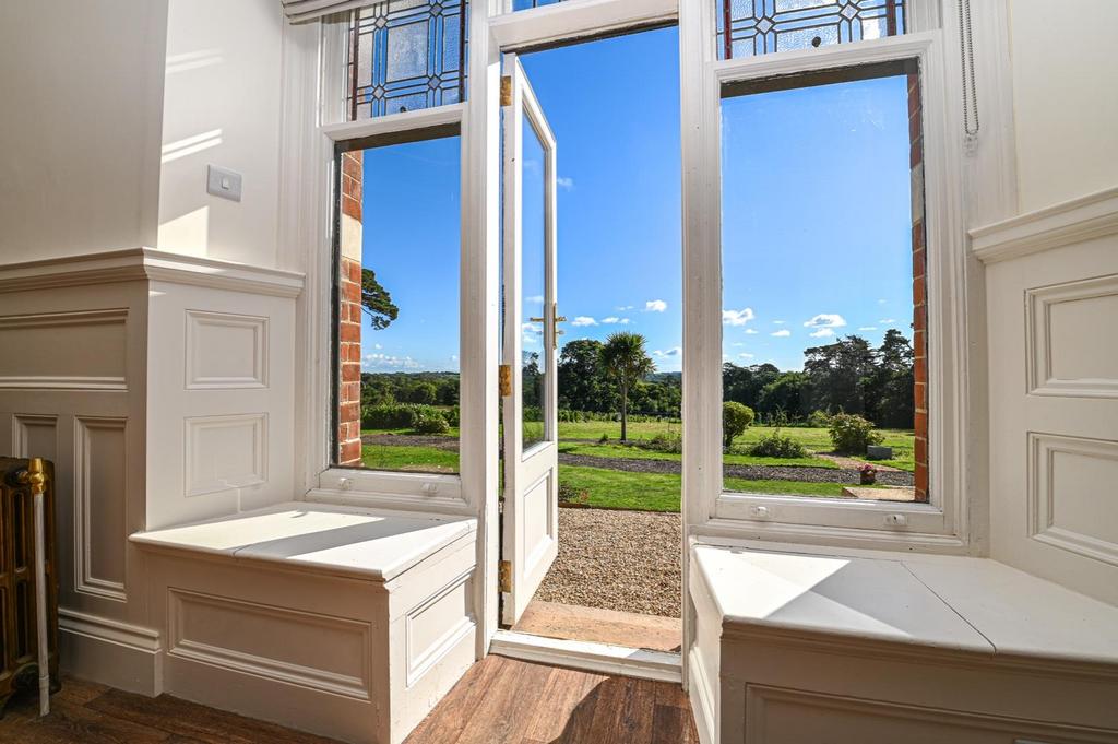 Ground Floor Bedroom/Snug