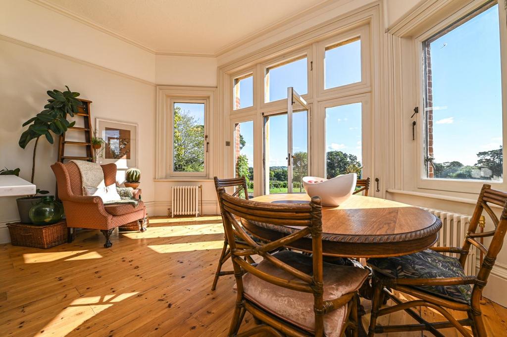 Kitchen-Breakfast Room