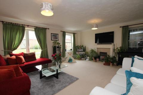 11 Darwin Close, Ely, CB6 3WY