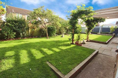 3 bedroom bungalow for sale, Bodmin Moor Close, North Hykeham, Lincoln