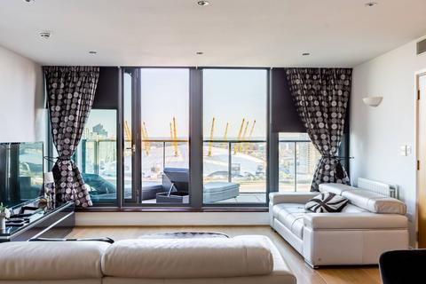 2 bedroom penthouse to rent, Neutron Tower, Blackwall Way, Canary Wharf, London, E14