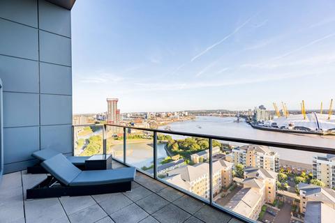 2 bedroom penthouse to rent, Neutron Tower, Blackwall Way, Canary Wharf, London, E14