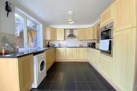 3 bedroom terraced house for sale, Carnaby Grove, Grimsby