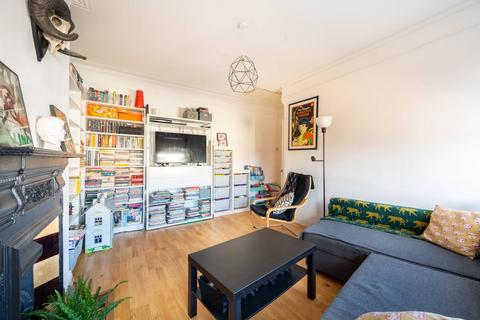 2 bedroom flat for sale, High Road, Willesden Green, London, NW10