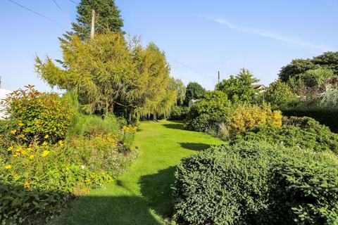 6 Broadclose Road, Sticklepath, Barnstaple, EX31 2DN