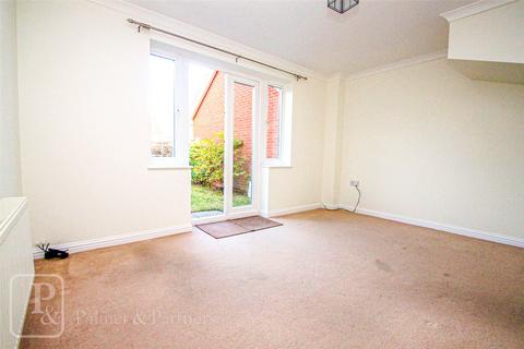 2 bedroom semi-detached house to rent, Titus Way, Colchester, Essex, CO4