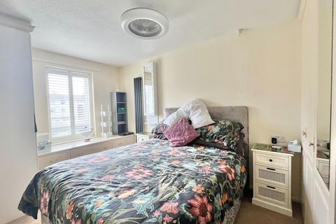 undefined, Pebble Court, Paignton